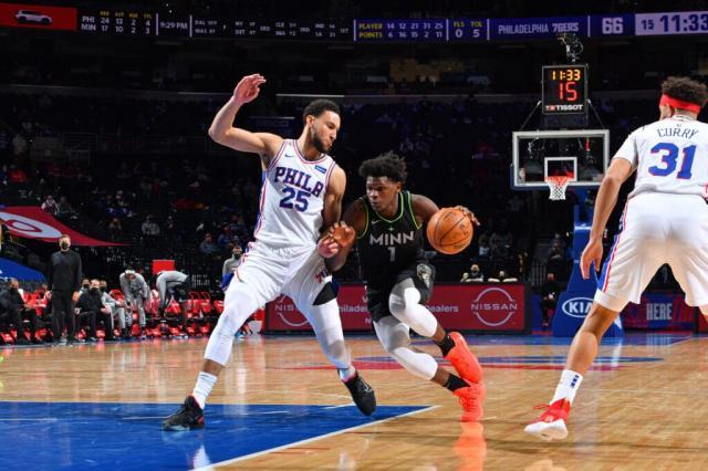 半岛体育注册网址-连续错过三位心仪锋线 狼队会为西蒙斯放手一搏吗