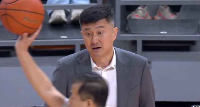 半岛体育-广东签强人取代麦考尔？25岁，16+5，刚被NBA裁掉，或被山东截胡