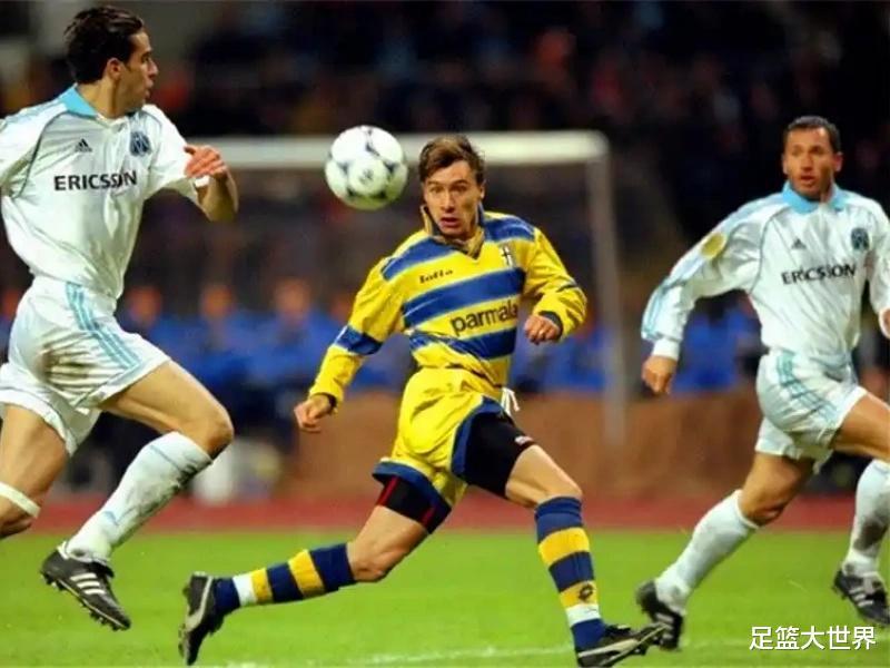 半岛体育官网-先逆袭佐拉，后接班巴蒂，还是克雷斯波的黄金搭档，神射手遭低估